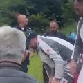 (Video) Prvi snimak nesreće na putu Tutin-Novi Pazar! Automobil probio bankinu i sleteo u kanjon reke: Hitne službe i građani…