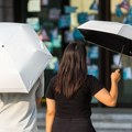 Velika letnja zabluda: Zašto bela odeća ne hladi uvek bolje od crne