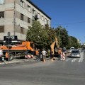 Sanacija kolovoza u centru Kragujevca – radovi u Ulici kralja Aleksandra I Karađorđevića (VIDEO)