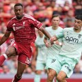 Liverpul vodio 2:0, pa iznenađujuće izgubio, "Kneževi" slavili na Enfildu