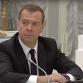 Medvedev preti: Sledi karambol na dnu okeana!?