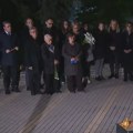 Održan pomen radnicima RTS-a ubijenim u NATO bombardovanju, porodice žrtava već 25 godina muči pitanje zašto ništa nije…