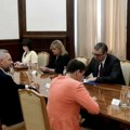 "Težak i otvoren razgovor": Predstavnik Bundestaga Mihael Rot sastao se sa Vučićem i članovima skupštinskog Odbora