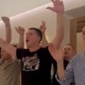 Kosovo i tri prsta! Vučić objavio snimak sa proslave: Moj sin Danilo i moja braća, živela Srbija!