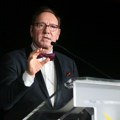 Kevin Spejsi "zapenio" u kanu: Osramoćeni glumac primio nagradu za životno delo posle skandala i besneo kroz svoj govor…