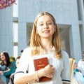 Članovi Veća GO Savski venac uručili 67 nagrada najuspešnijim osnovcima
