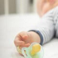 Nemci u šoku! Kada su videli šta roditelji iz Srbije daju bebi i detetu od tri godine, odmah pozvali policiju!