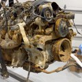 Automobil je ležao u reci skoro četiri godine: Kada je mehaničar otvorio motor usledilo je veliko iznenađenje