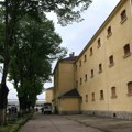 Uhapšen A. S. (2004) iz okoline Inđije zbog pokušaja unošenja psihoaktivne supstance u Kazneno-popravnom zavodu Niš