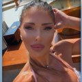 (Video) Bivši muž dobio dete, a njoj popustile kočnice: Ana Radulović luduje na Mikonosu, pije, đuska, a svi gledaju u njene…