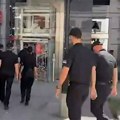 Policija upala u Unikredit banku: Inspektori češljaju dokumentaciju zbog stanova u Vojvode Stepe