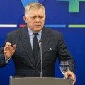 Fico: Uvredljiva statua Trampa u Evropskom parlamentu znak propadanja cele EU