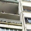 Pala terasa sa 11. Sprata solitera: Drama u Bulevaru Mihajla Pupina na Novom Beogradu (foto, video)