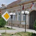 Opština Sečanj regresira troškove smeštaja u učeničkom domu i prevoza đaka