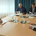 Nervozni Vučić i Kurti se pogledali u oči: Napeto na nastavku pregovora
