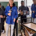 Morbidan Tiktok trend u srpskim školama zgrozio mnoge! Đaci "sahranjuju" drugove u učionici, napravili i sanduk