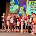 Gran pri subotičkog Festivala pozorišta za decu predstavi „Život u kutiji" švajcarske produkcije