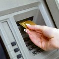 Pazite na novu metodu krađe na bankomatima: ako novac ne izlazi iz bankomata, ne odlazite