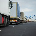 Presek stanja na putevima i granicama: Teretnjaci čekaju sat vremena na izlazu iz Srbije na ovom graničnom prelazu