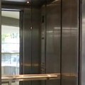 Umalo tragedija: Otkačio se lift, dete bilo u njemu