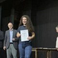 Bravo, Hristina! Mitrovčanka ide na Olimpijadu iz fizike: Bila jedina devojka među 20 najboljih u Srbiji
