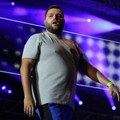 Ženi se Cobi! Reper pravi svadbu u rodnom Prokuplju: Evo koja pevačica je njegova buduća supruga! Isplivali svi detalji