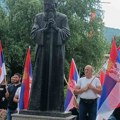 Više od 350 Srba sa Kosova krenulo put Kraljeva na skup SNS u Beogradu (SNS)