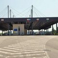 (Foto) Na Merdaru otkriven neprijavljeni novac: U vozilu pronađeno 23.500 evra