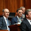 Poslanici nisu izglasali nepoverenje Vladi Srbije