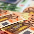 U Poljskoj slučajno bacili komodu sa više od 50.000 evra, optužena žena koja je našla novac