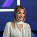 Prestižno priznanje za „Među nama“: Voditeljki televizije Nova Maji Nikolić uručena nagrada za najbolju…