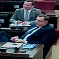 Dodik odbio da ustane u sudnici, pa naljutio sudiju "i u kafani, bogomolji, na stadionu postoji kućni red i vi niste…