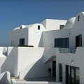 U UAE napravili kopiju Santorinija: Noć u luksuznom kompeksu na ivici pustinje najmanje 800 dolara