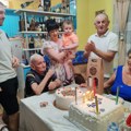 Proslava stogodišnjice života u Bobištu, Arsenije Blagojević okupio porodicu i prijatelje