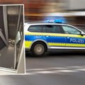 Ostao zaglavljen u liftu 4 dana bez vode, hrane i telefona Muškarac doživeo peh u sopstvenoj kući, spasen pukom srećom…