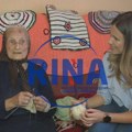 Teško sam radila i puno sam plela: Baka Radmila sa osmehom oduvala svećicu sa neverovatnim brojem 100 - ovo su njeni saveti za…