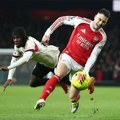 Tuča umesto fudbala, teška povreda obeležila derbi Arsenala i Liverpula