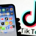 Njusom optužuje Tiktok da cenzuriše sadržaje koji kritikuju Trampa