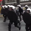 Policija unakažava profesore i studente u Briselu: Evo kako prolaze "akademski" protesti u glavnom gradu EU (video)