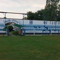 Seoski fudbalski klub pretrpeo ogromnu štetu u oluji: Otkinuta krovna konstrukcija, oboren stub sa rasvetom