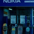 Nokia se vraća onome što najbolje zna: Napravili telefon koji je jednostavan, izdržljiv i povoljan - može skoro 20 dana da…