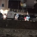 Drama u Užicu! Dim krenuo da kulja iz automobila, vatrogasci odmah reagovali, kamera zabeležila akciju na parkingu (foto/video)…