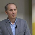 „Vlast se plaši referendumske atmosfere i masovnog izlaska na izbore“: Pisac o dosadašnjim izbornim odlikama