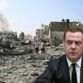 Stravično upozorenje Medvedeva: Kopnena operacija Izraela imaće najkrvavije posledice