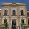 Maturanti gimnazije u Gornjem Milanovcu prekinuli blokadu, od danas u klupama