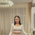 Aleksandra Mladenović slavi sa "zlatnom tortom", pljušte čestitke sa estrade: Bivši joj danas dobio sina