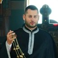 Šok ispovest bivšeg sveštenika Daniela - tvrdi da je vladici dao mastan mito i da je zato dobio službu: "Samo od prodaje sveća…