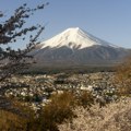 Japanac (102) postao najstarija osoba koja se popela na planinu Fudži: Savladao stazu od 1.800 metara vertikalnog uspona