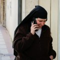 Tri kaluđerice odbegle iz doma: Smeju da ostanu u manastiru, ali bez društvenih mreža
