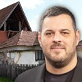 (Video) Danas naplaćuje pesme u hiljadama evra, a u ovoj kući je odrastao Dejan Kostić